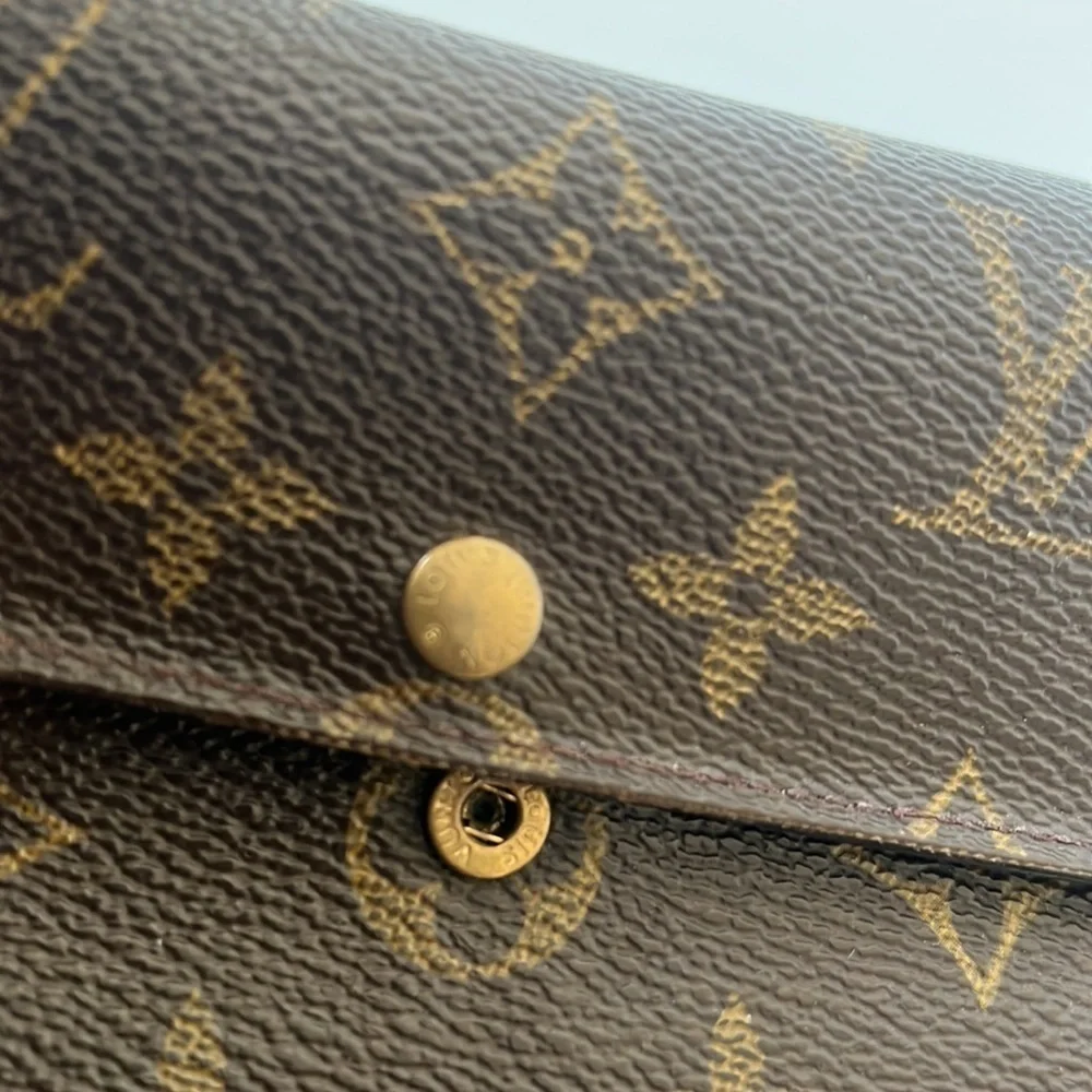 Louis Vuitton vintage wallet